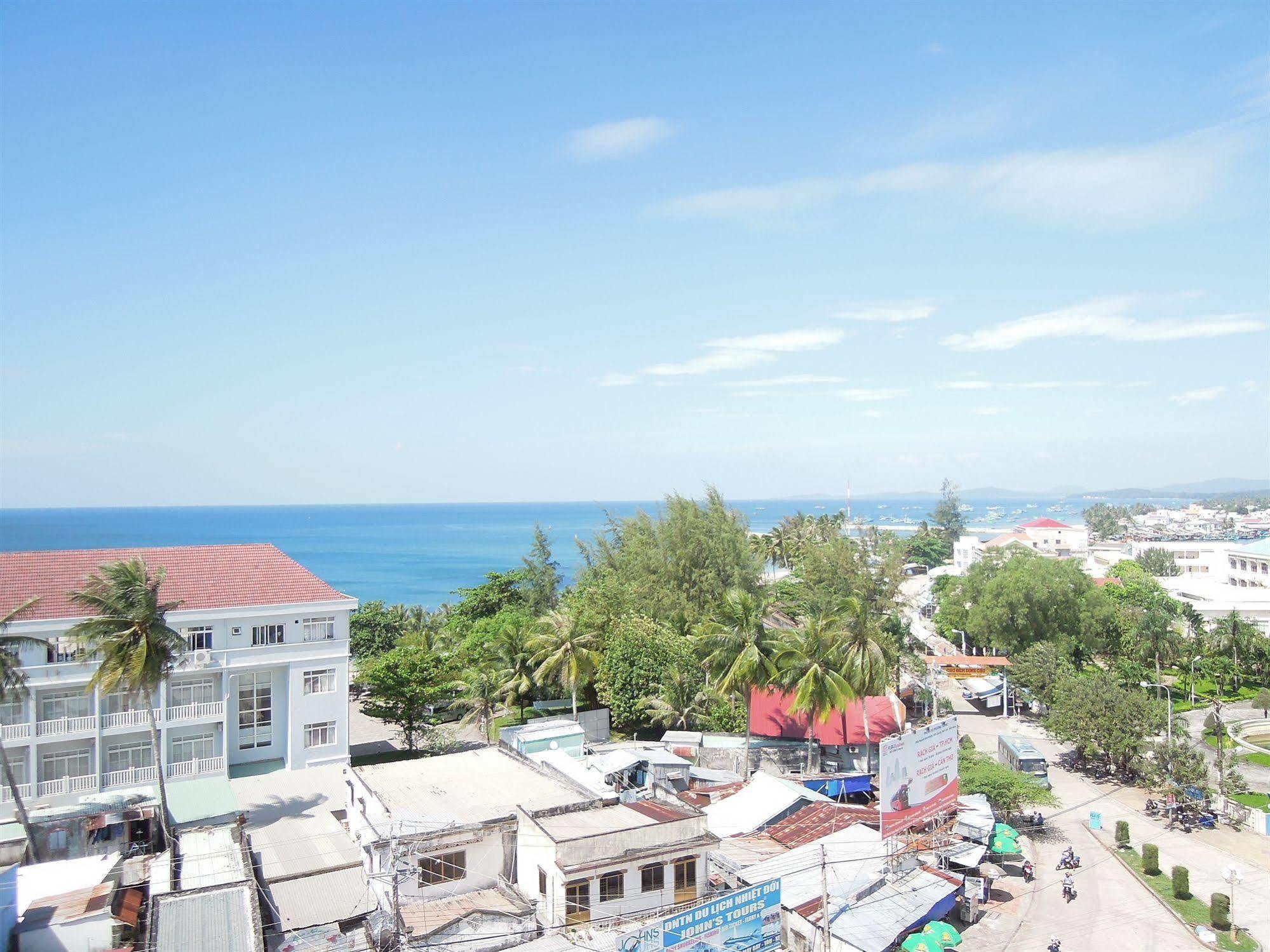 Gia Huy Hotel Phu Quoc Exterior photo