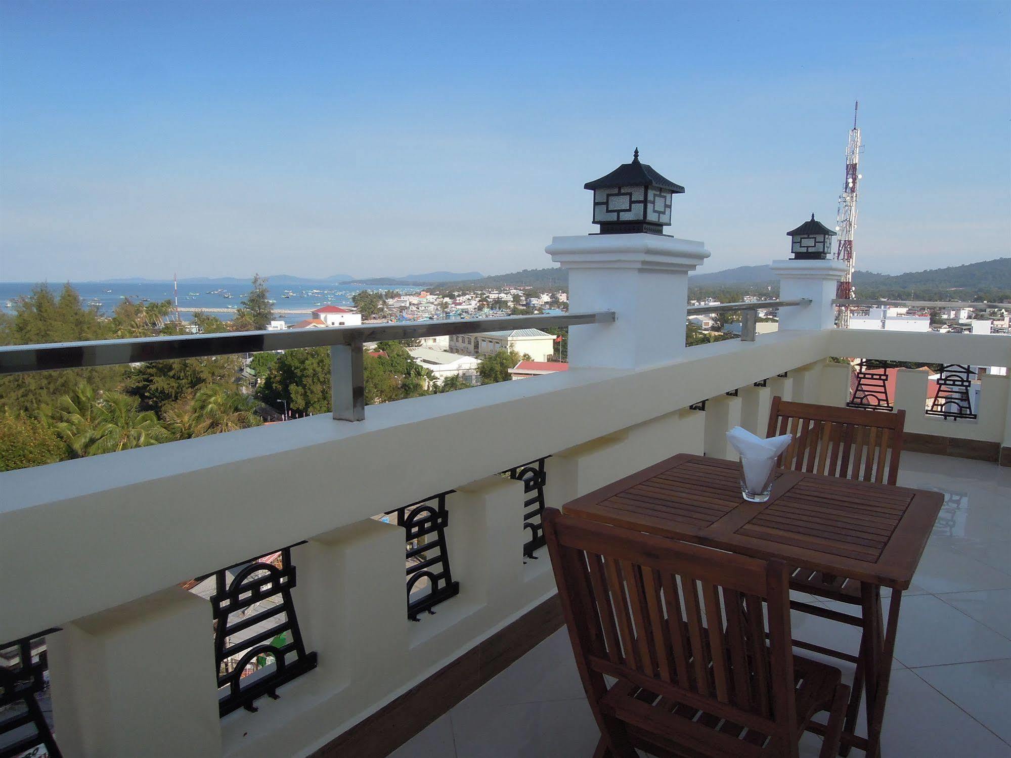 Gia Huy Hotel Phu Quoc Exterior photo